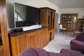 Smart TV, DVD player