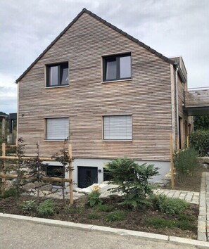Exterior - Pleasant apartment with terrace (Öhningen, Deutschland)