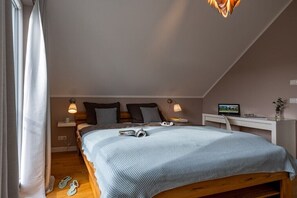 2 sovrum och resesäng