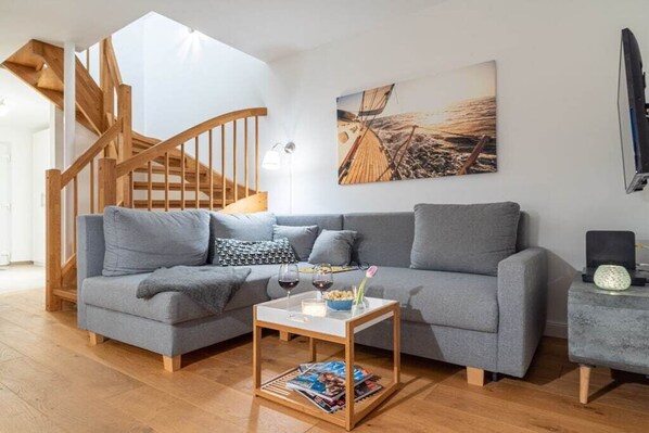 Smart TV, lettore DVD, impianto stereo