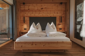 Cofres nos quartos, individualmente decorados