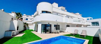 Villa in Finestrat privézwembad, zee- en bergzicht