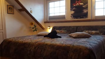 2 Schlafzimmer, Bügeleisen/Bügelbrett, Reisekinderbett, kostenloses WLAN