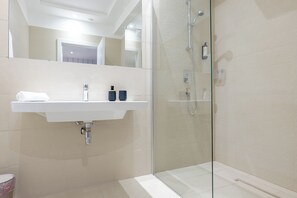 Bathroom - LHI Healthy Hotel Lecce (Lecce)