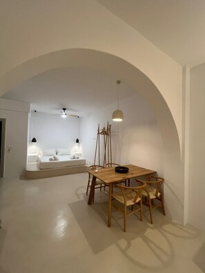 Gialos | Living area