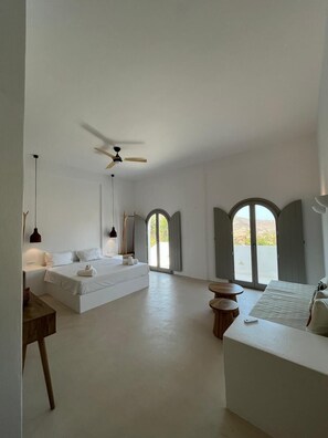 Kolitsani | Living area