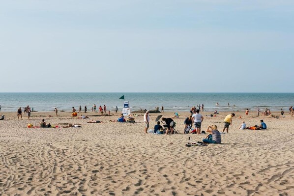 Platja a a prop