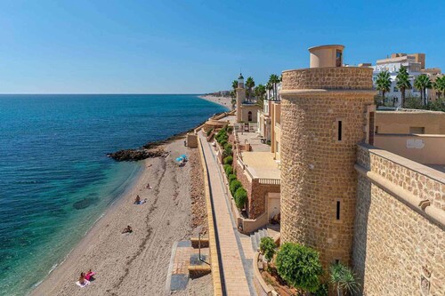 Apartment in Roquetas near Playa Serena Beach.