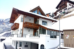 Exterior - Apartment Hochgallmigg near Ski Slopes (Hochgallmigg)