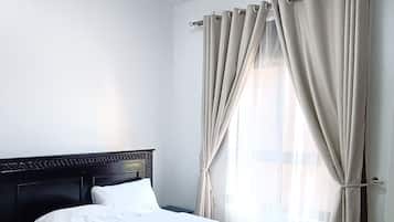 3 bedrooms, iron/ironing board, WiFi, bed sheets