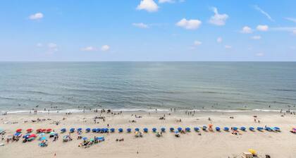 SANDCASTLE SOUTH 1217 - Oceanfront w/ Pool