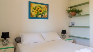 5 chambres, fer et planche à repasser, Wi-Fi gratuit, draps fournis