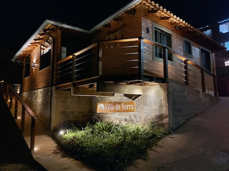 Chalet | Front of property - evening/night