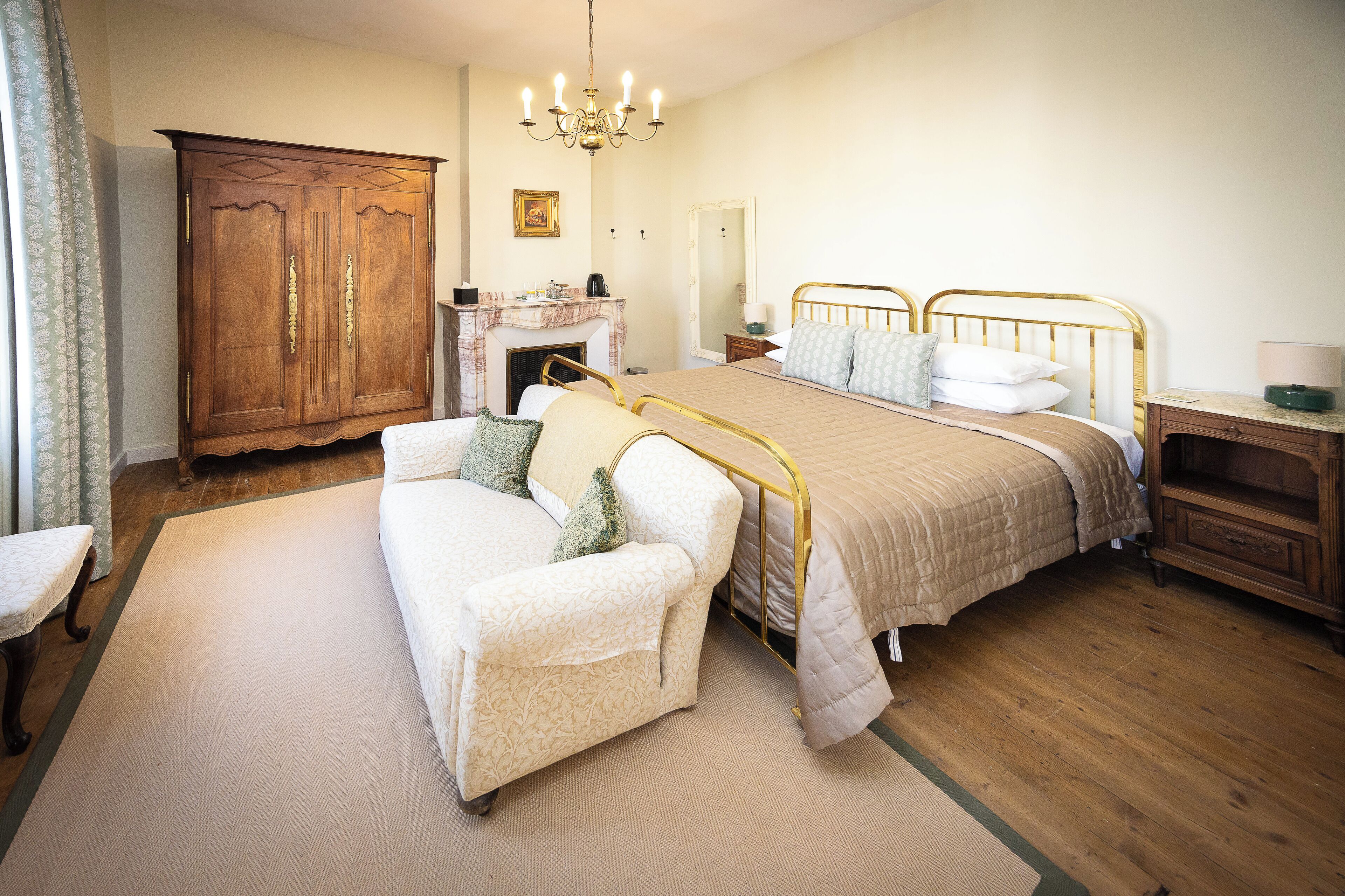 Deluxe Double or Twin Room, Canal View | Free WiFi, bed sheets