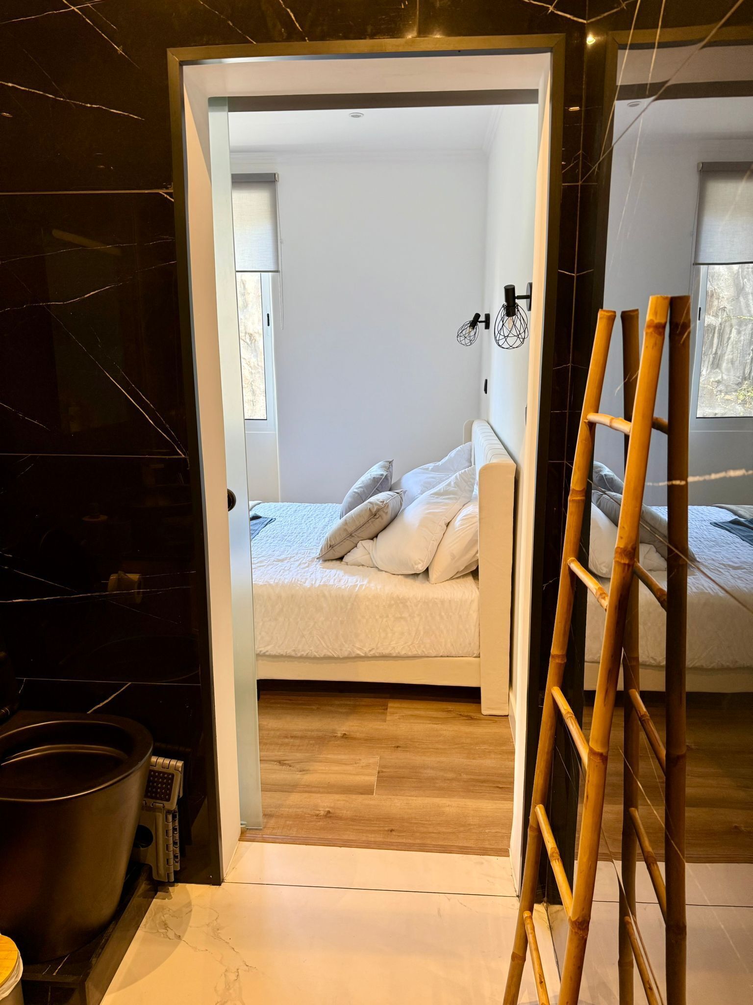 熨斗/熨衫板、可攜式嬰兒床、免費 Wi-Fi、床單