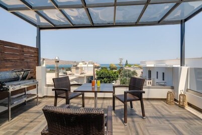 🌴 Villa Cicada: Steps from the Beach + Free Car & Sea View Retreat 🚗🌊