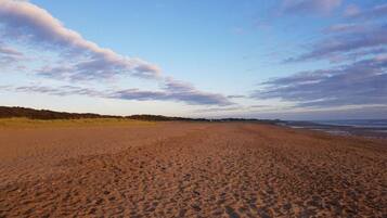 Cabin | Beach