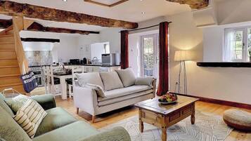 TV connectée, cheminée