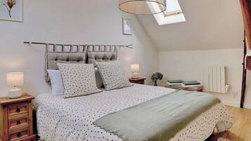 2 chambres, fer et planche à repasser, lit parapluie, Wi-Fi