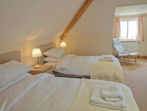 4 soverom, strykejern/-brett, wi-fi (inkludert) og sengetøy