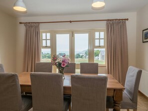 Dining - Talarwen, Newport - Four Bedroom Cottage, Sleeps 7 (Newport)