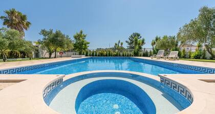 Magalhães Village - House 5 by LovelyStay