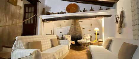 Téléviseur, foyer
