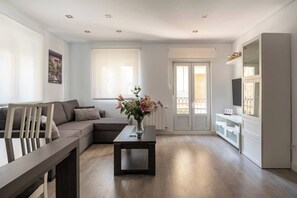 TV - Apartamento Atalaya en el centro (Santander)