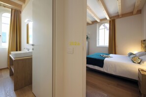 Free toiletries, hair dryer, bidet, towels - Nine Rooms Suites (Trento)