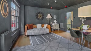 Unclassified image, 2 of 21, button - GuestReady - Stylish 1bed in Central Manchester (Manchester)