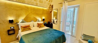 La Piazzetta Spa Room, a charming central accommodation with a private pool