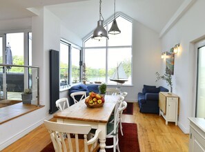 Talo, tupakointi sallittu | 5 makuuhuonetta