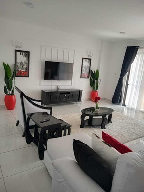 Living area - Lux Suites Jumbo Apartments kisumu (Kisumu)