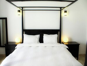 2 soverom, strykejern/-brett, internettilgang og sengetøy