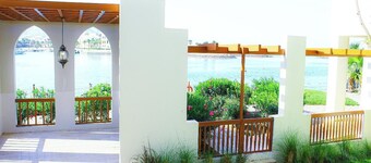 Luxurious Marina Views