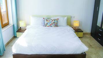 3 dormitorios, tabla de planchar con plancha, Internet y ropa de cama