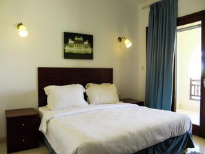 3 Schlafzimmer, Bügeleisen/Bügelbrett, Bettwäsche