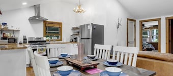 The Gamehouse – Lake Access Nearby