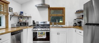 The Gamehouse – Lake Access Nearby