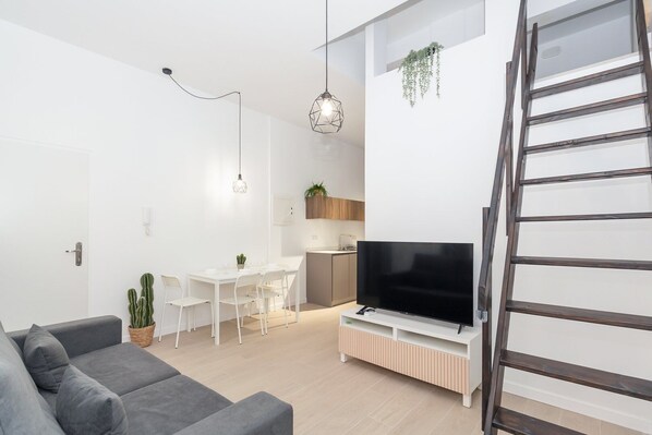 TV - GuestReady - Cozy stay near Malvarrosa Beach (Valencia)