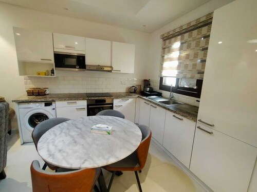 Charming Studio with Garden Terrace