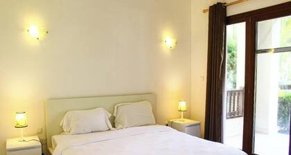 Tranquil Marina View Retreat