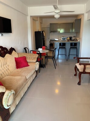 Comfort Apartment, City View | Living area - Plata View Apartahotel (Monte Plata)