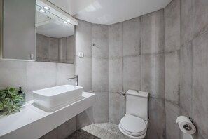 Shower, hair dryer, towels, toilet paper - Kalimera studio 3 ,Near beach and all amenities (Adelianos Kampos)