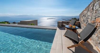 Hellen - MiraView Villas & Residences