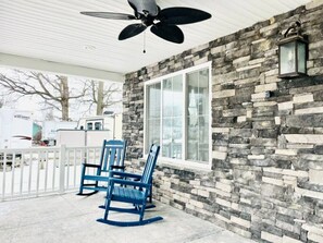 Terrace/patio - Flip Flop Cove Indian Lake, Ohio (Lakeview)