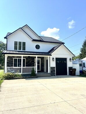 Exterior - Flip Flop Cove Indian Lake, Ohio (Lakeview)