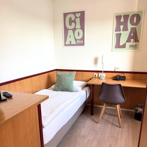 Yhden hengen standard-huone | Työpöytä, kannettavalle tietokoneelle sopiva työtila, ilmainen Wi-Fi