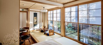 Kamogawa House- Exquisite two-story home with a japanese garden