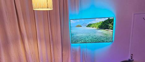 3 slaapkamers, een strijkplank/strijkijzer, wifi